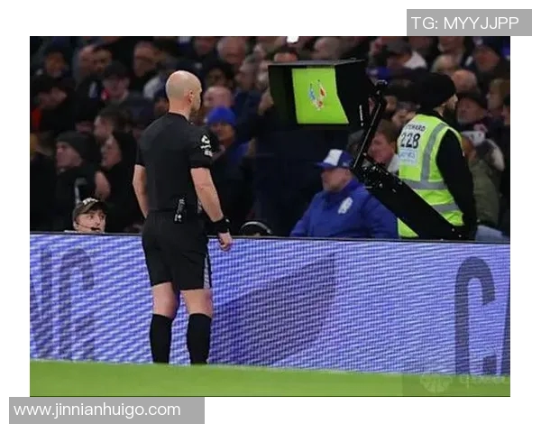 科里纳提议2026年世界杯引入VAR审查角球及两黄牌变红牌判罚机制