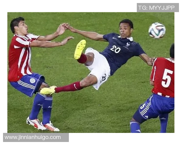 南通队禁区外惊艳凌空抽射中框金成民倒勾补射精彩破门 南通队禁区外惊艳凌空抽射中框金成民倒勾补射精彩破门